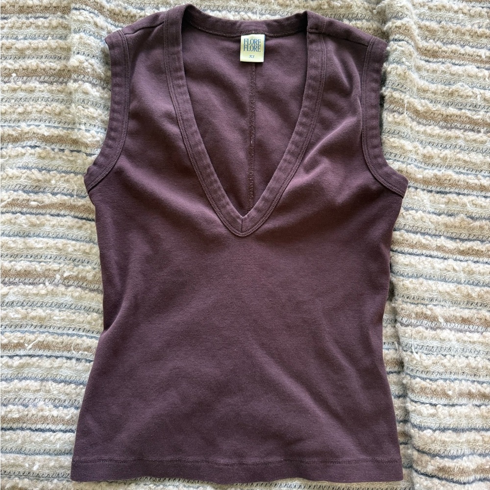 Flore Flore Deep V-Neck Sleeveless Tank Top - Choco Plum XS